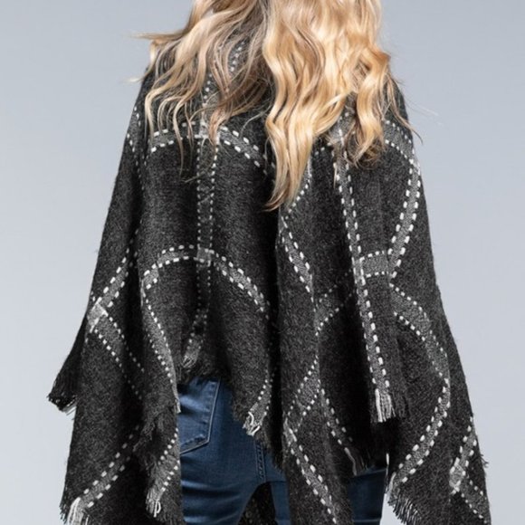 Last 1! NWT Plaid Turtleneck Poncho with frayed Hem - Picture 3 of 5